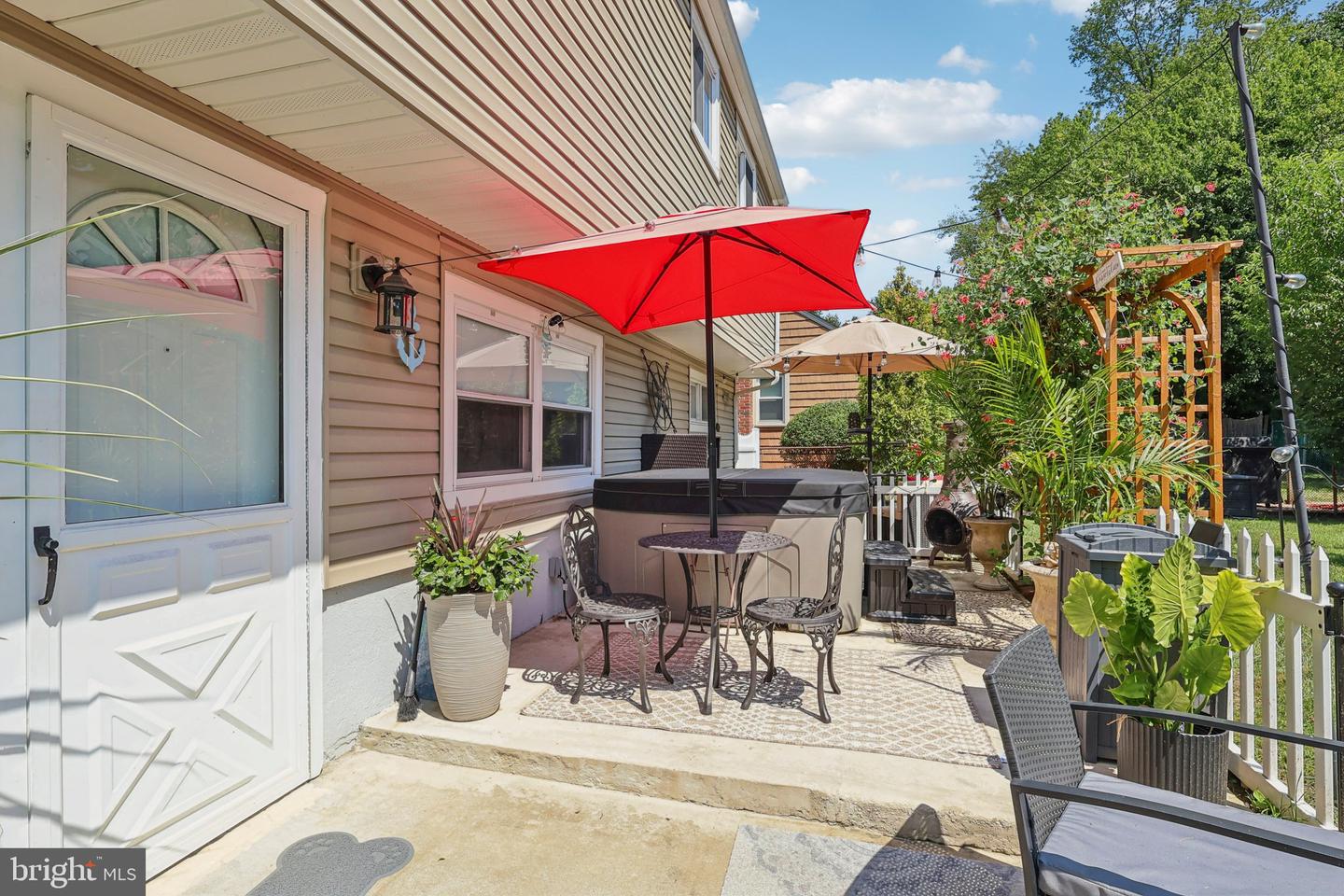 307 Palmwood Ave