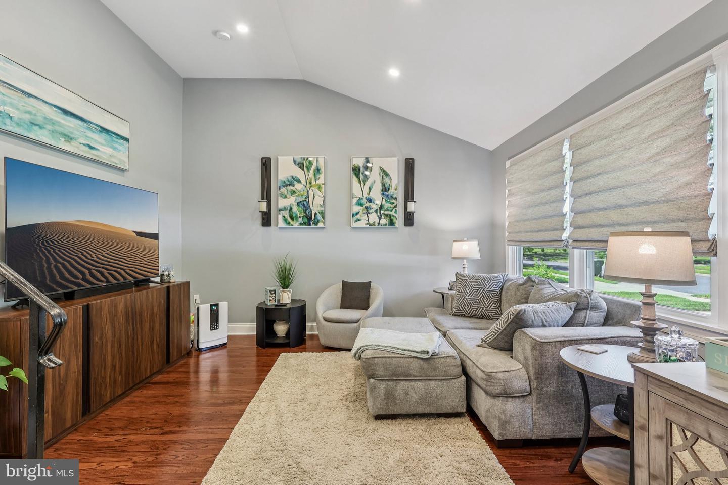 307 Palmwood Ave