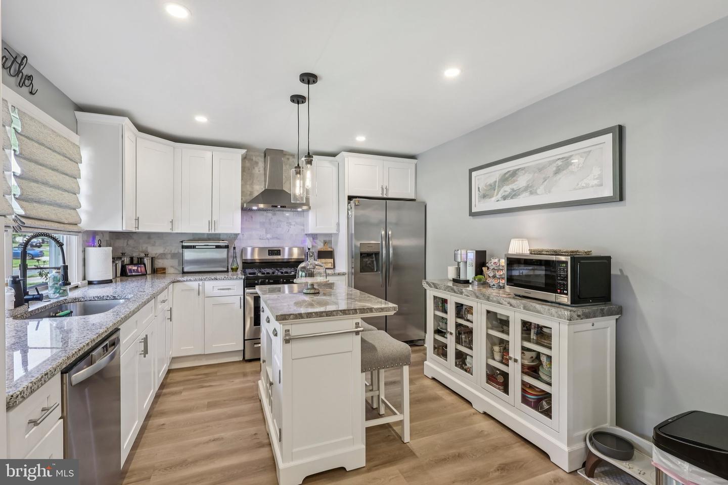 307 Palmwood Ave