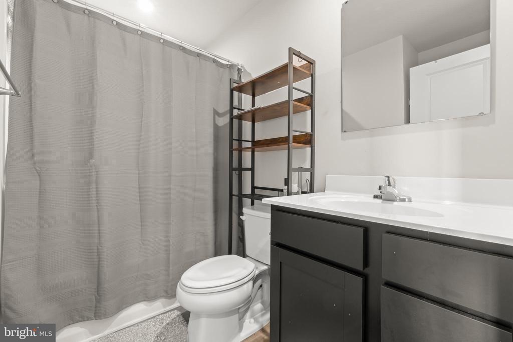 25 MULBERRY LANE