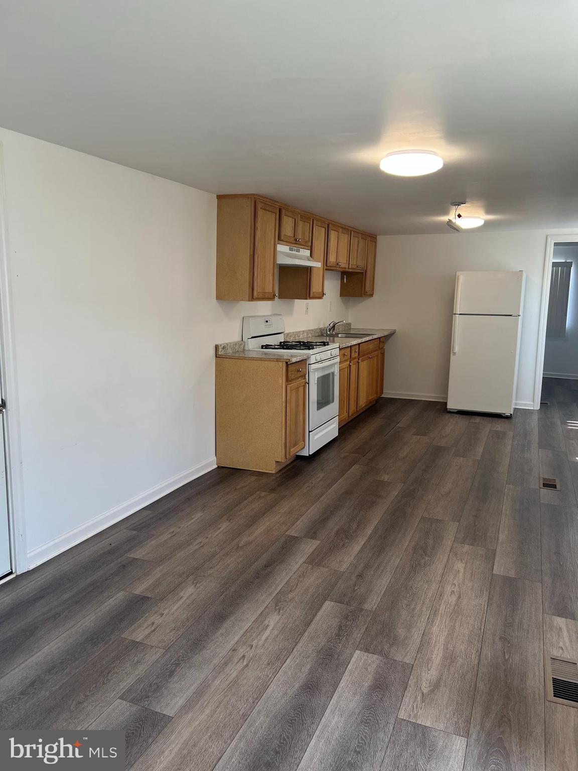 21 CEDARWOOD