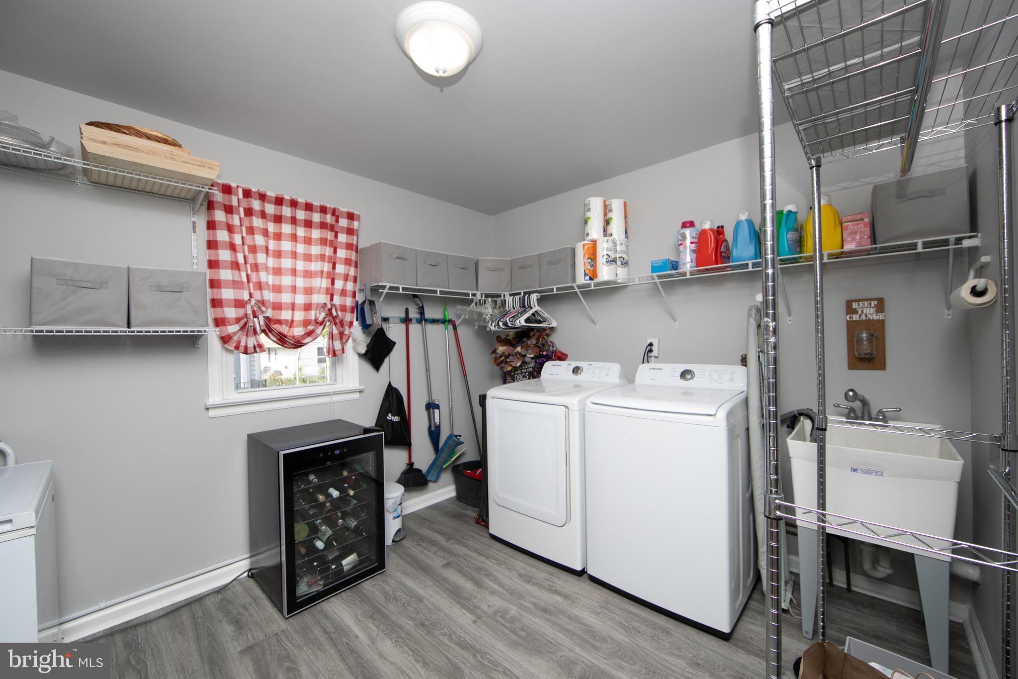 709 SHEPPARD AVENUE