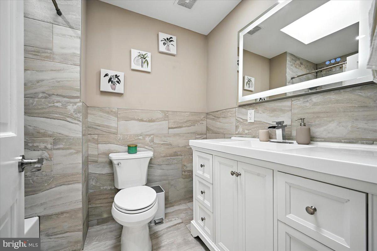 1102 SPRINGDALE ROAD