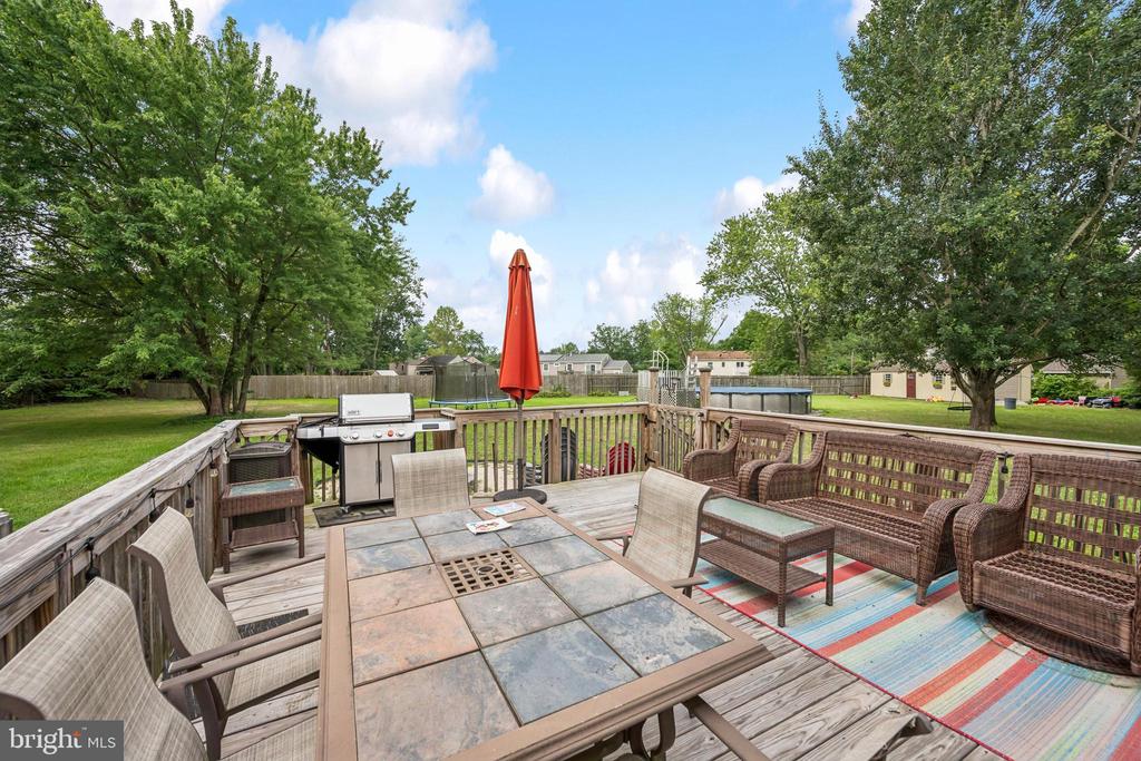 14 LAKEVIEW DRIVE