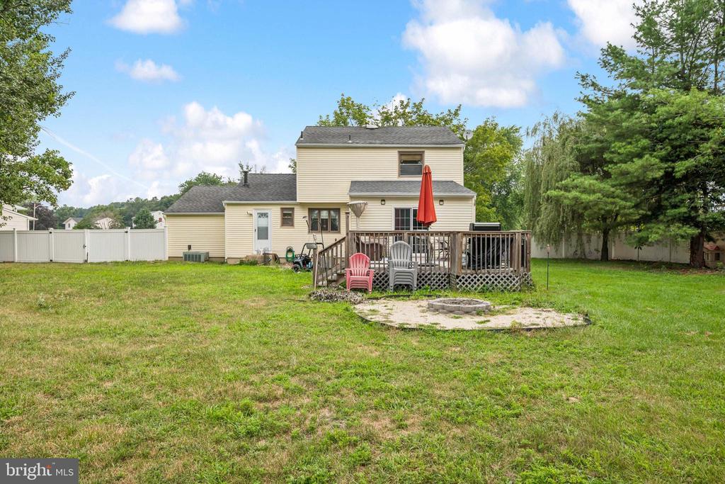 14 LAKEVIEW DRIVE