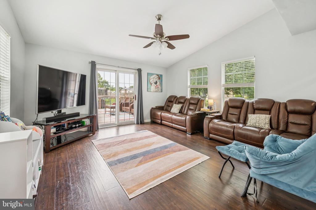 14 LAKEVIEW DRIVE