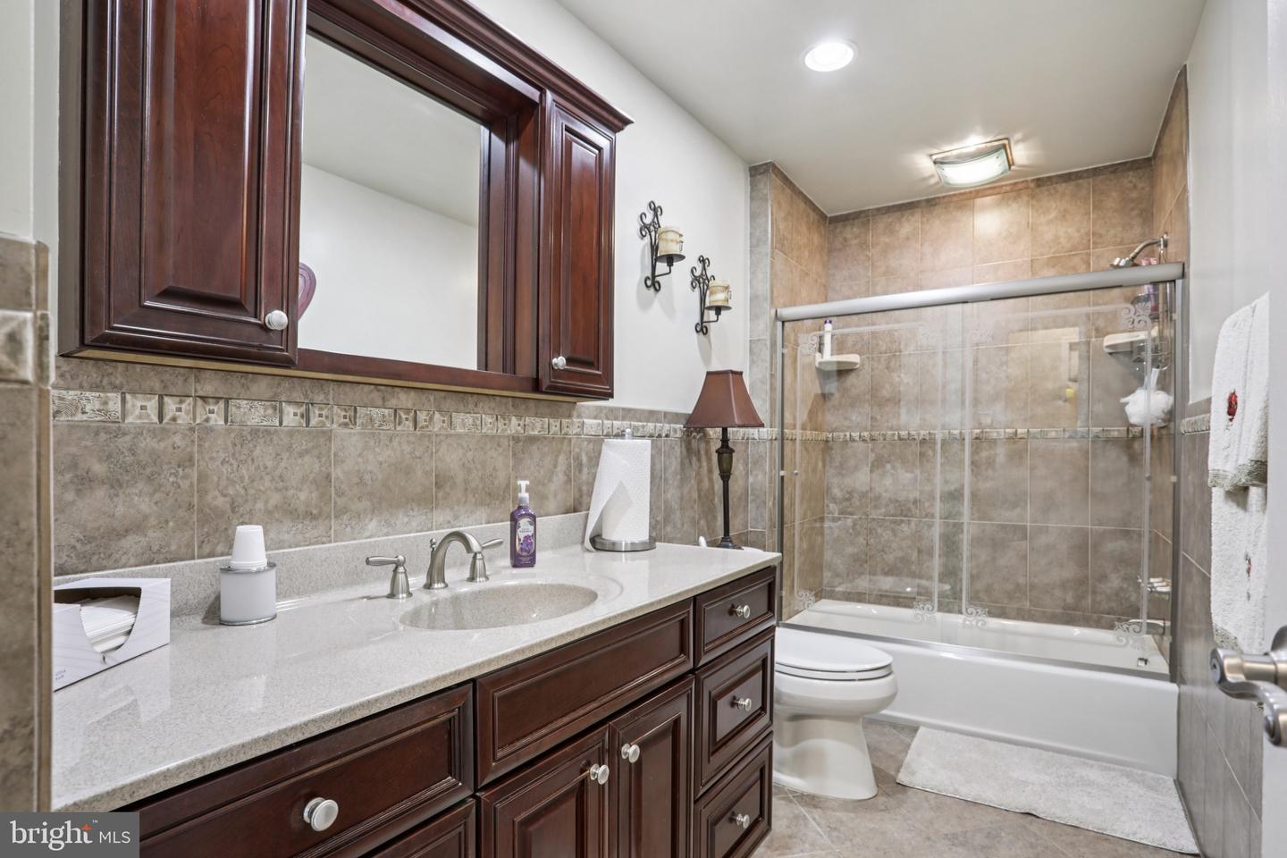 24 Brookstone Dr