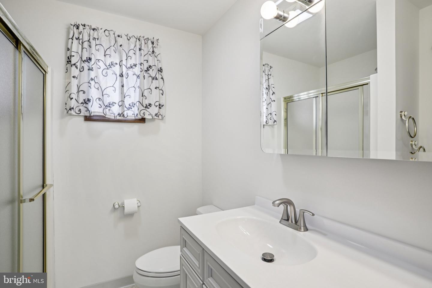 24 Brookstone Dr