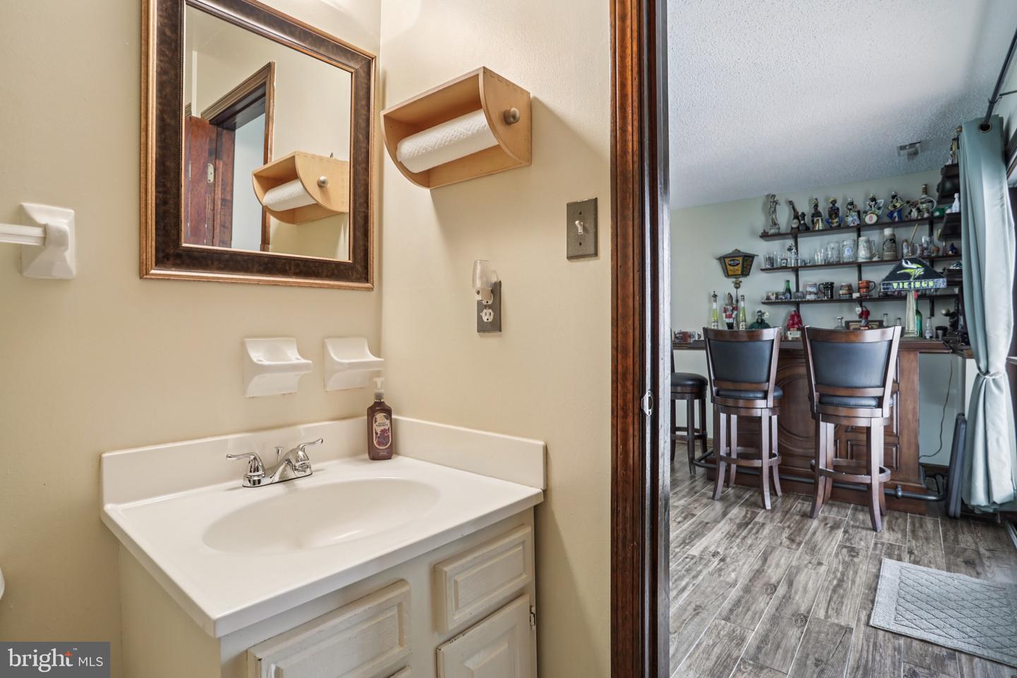24 Brookstone Dr