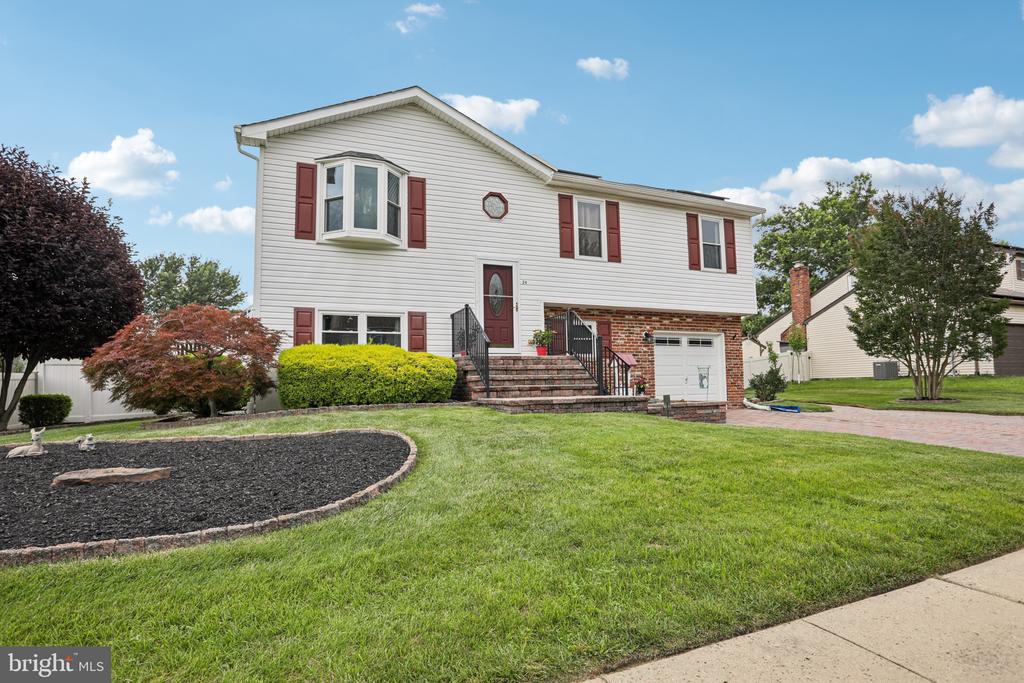 24 Brookstone Dr