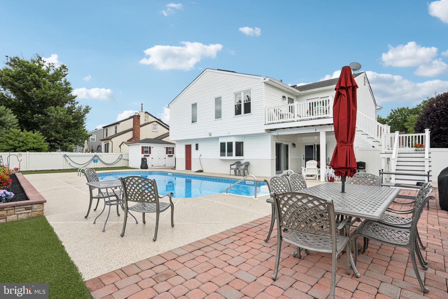 24 Brookstone Dr