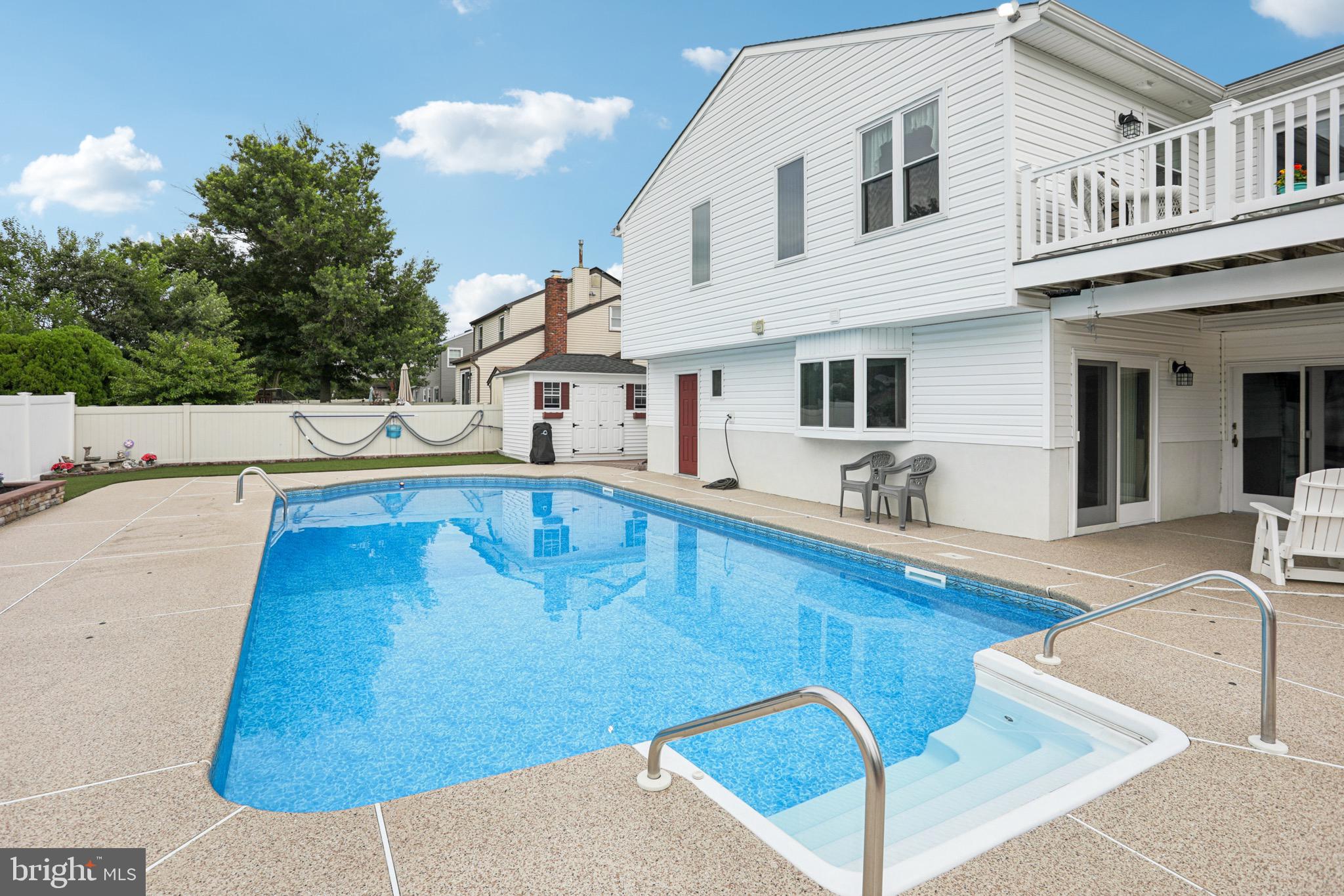 24 Brookstone Dr