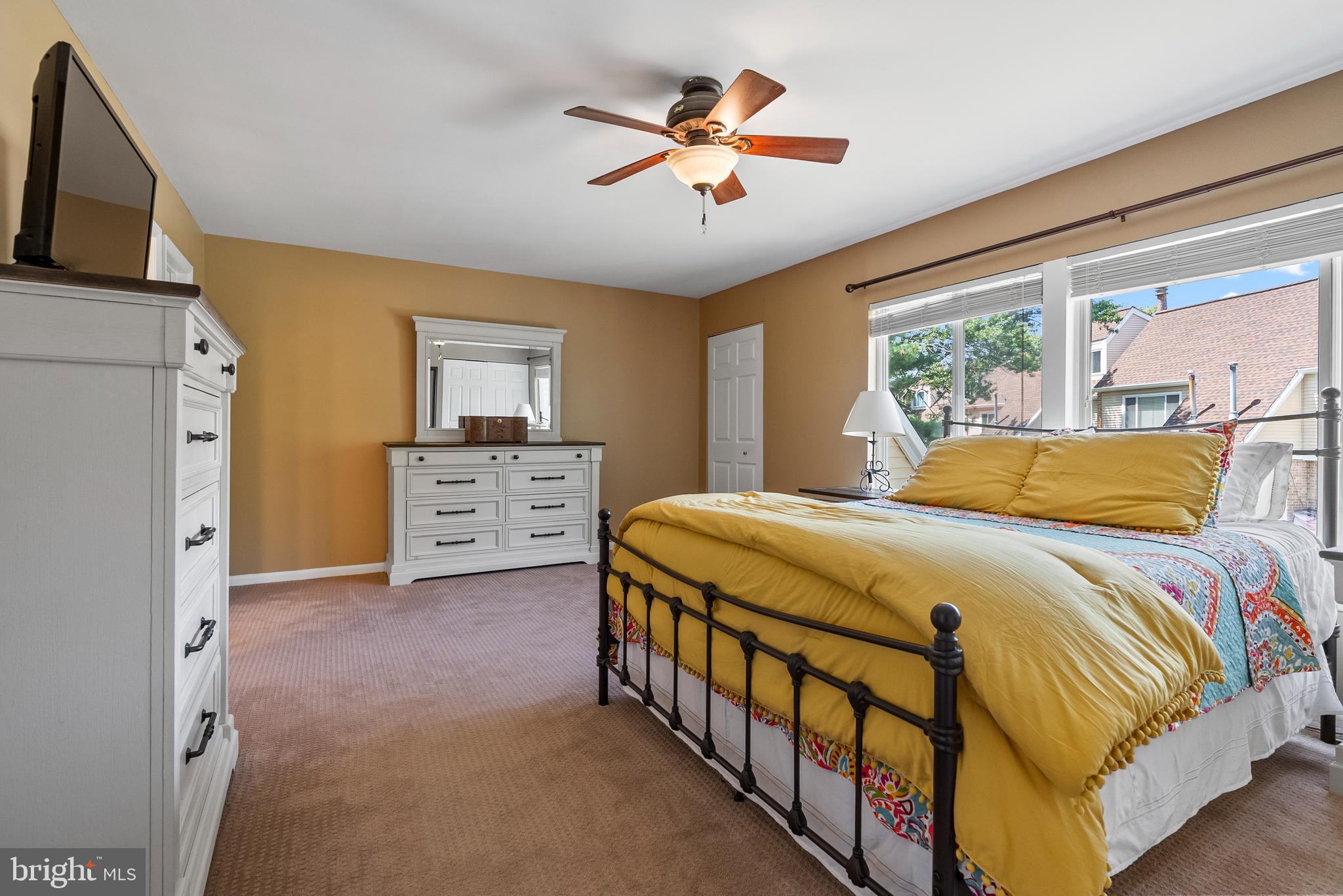 1142 Golden Pond Ct