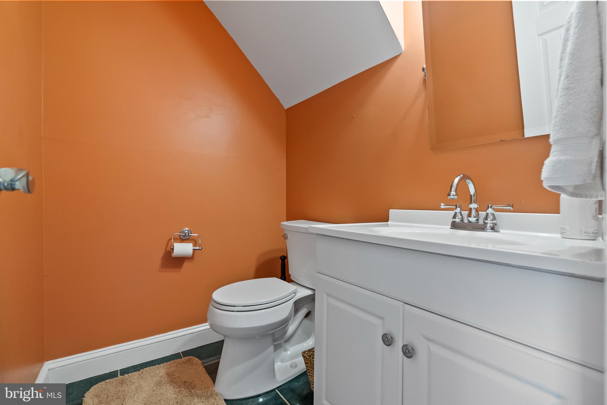 1142 Golden Pond Ct