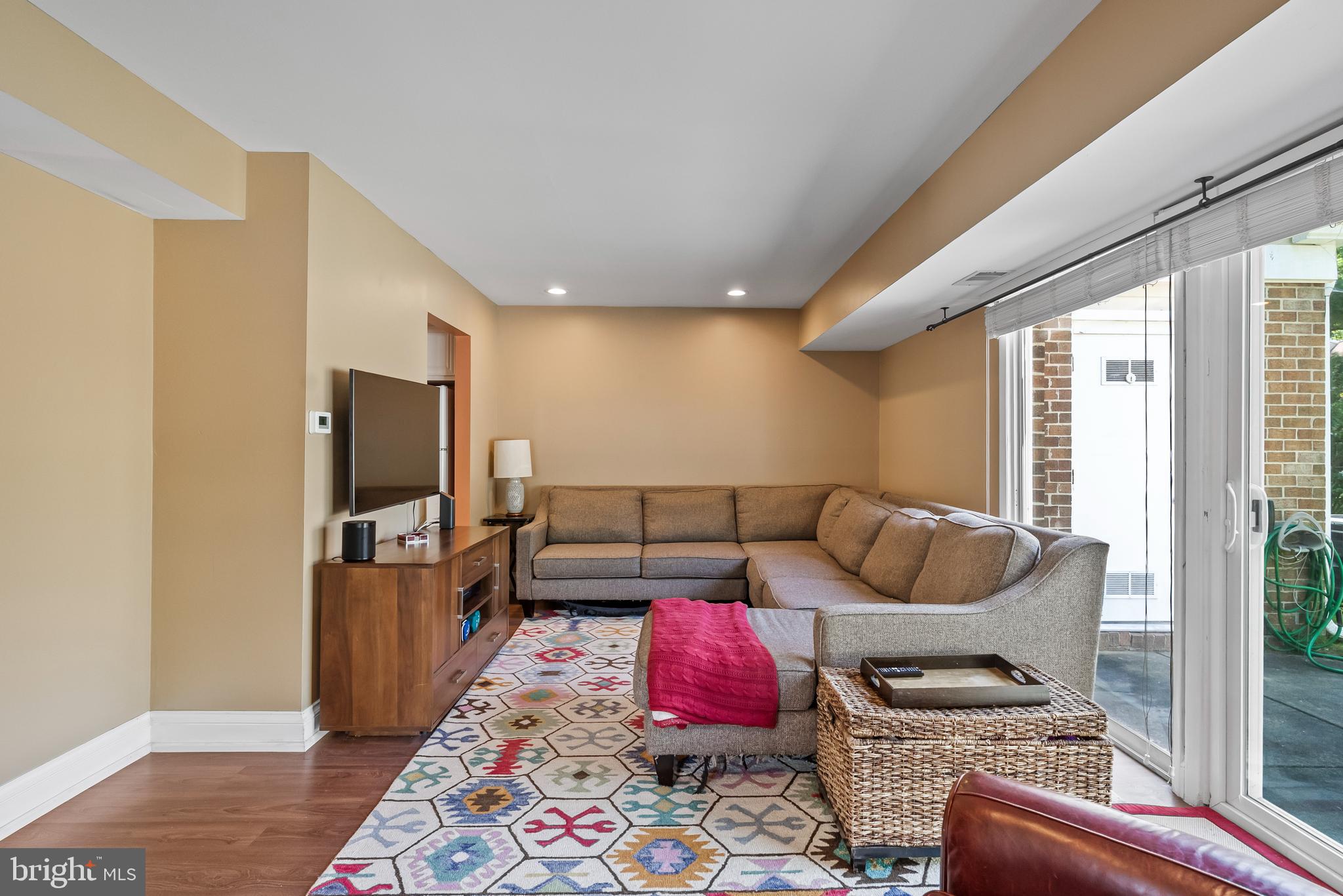1142 Golden Pond Ct