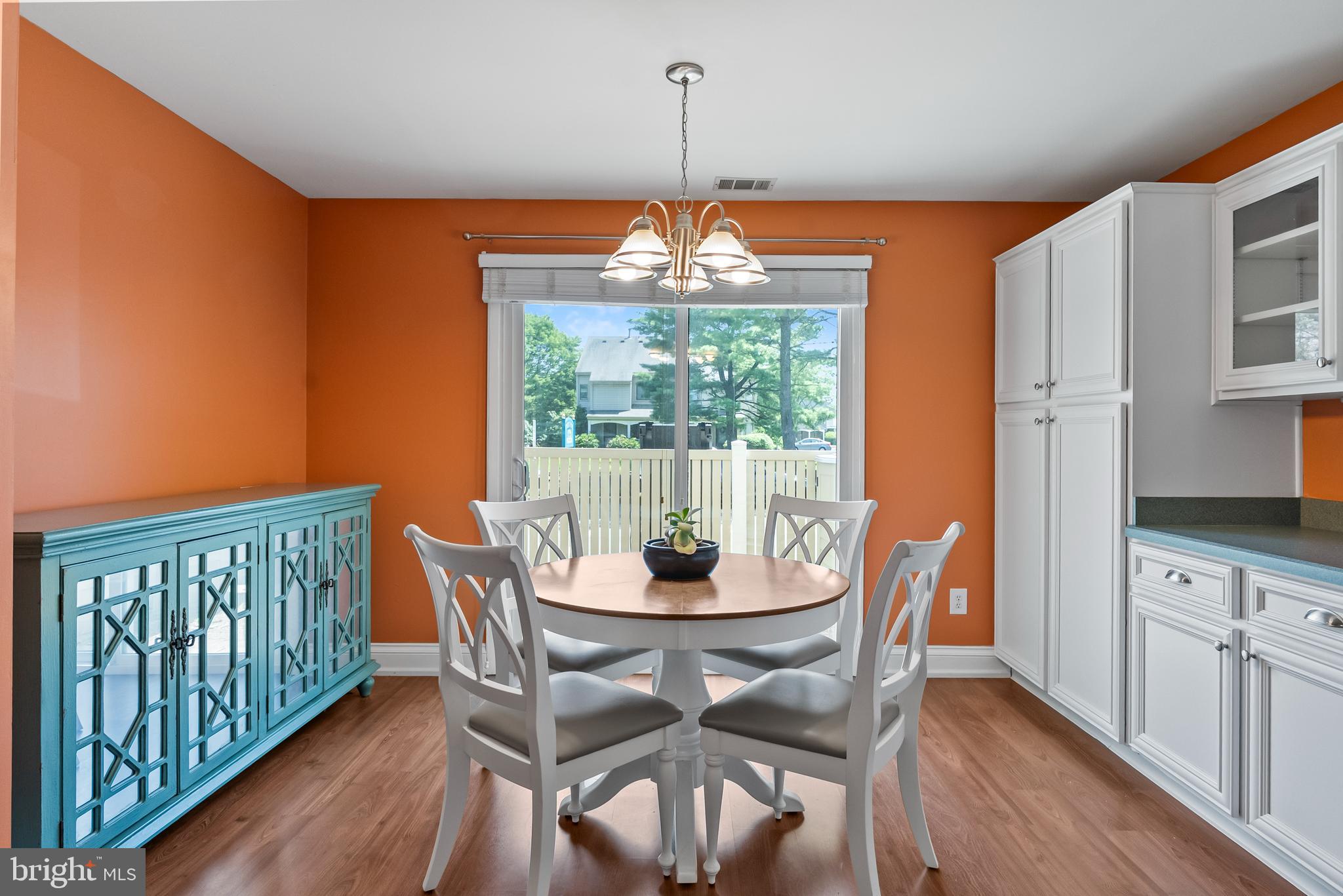 1142 Golden Pond Ct
