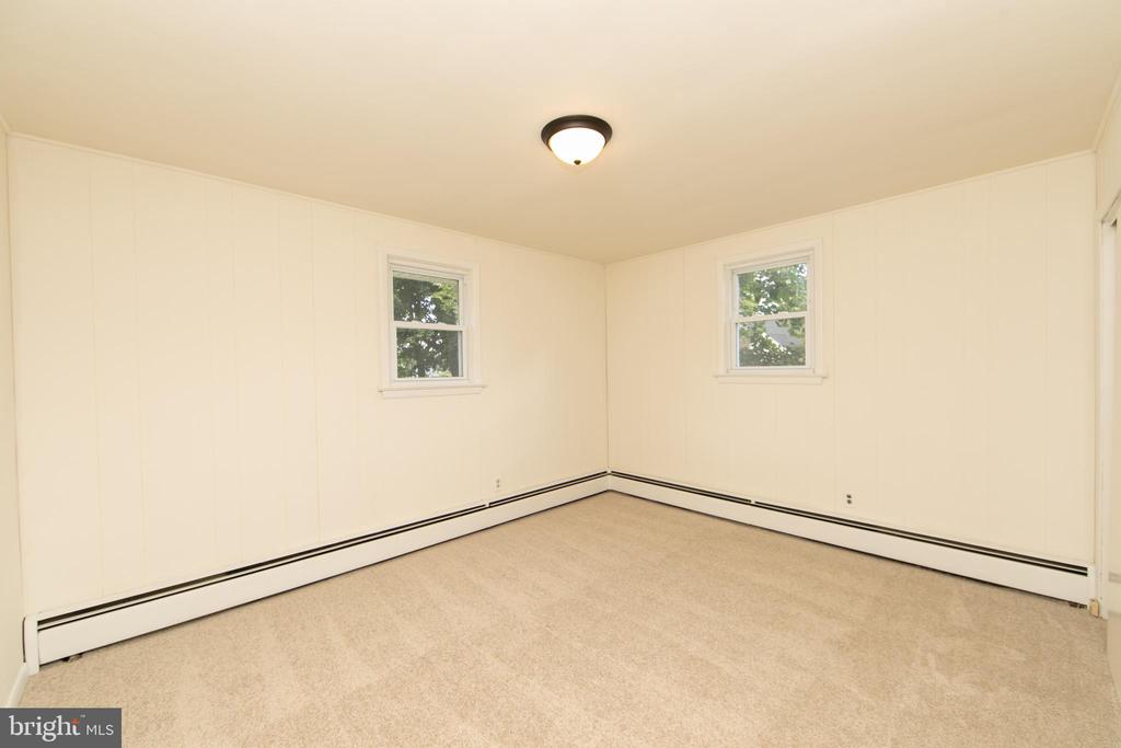 5 S WARWICK ROAD