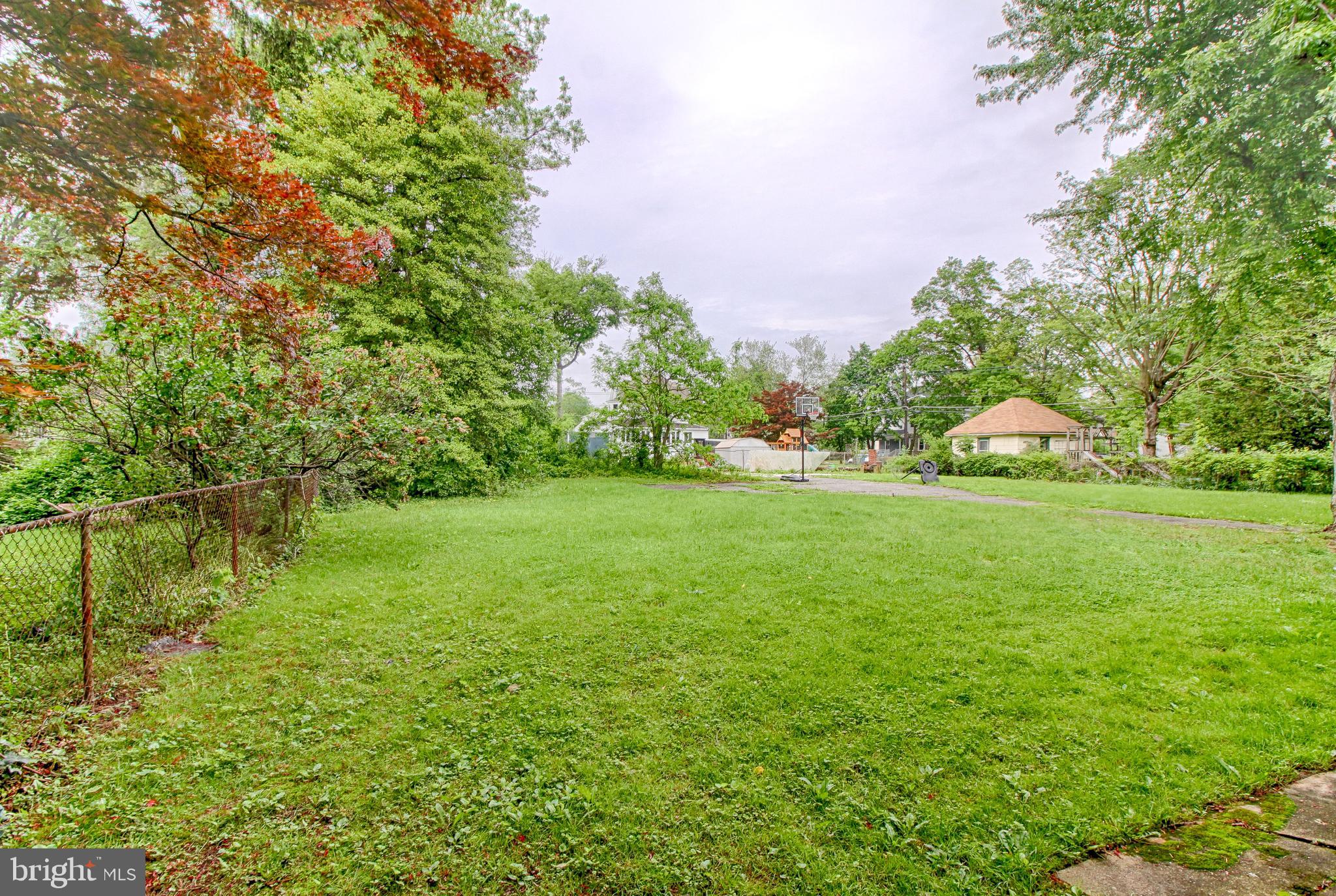 911 ELDRIDGE AVENUE B