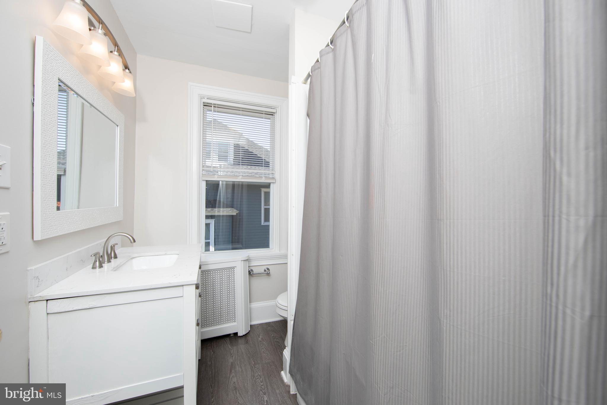 911 ELDRIDGE AVENUE B