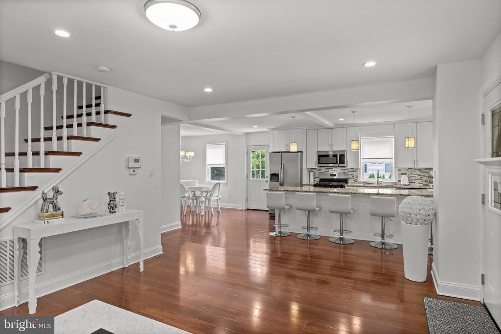 18 E Ormond Ave
