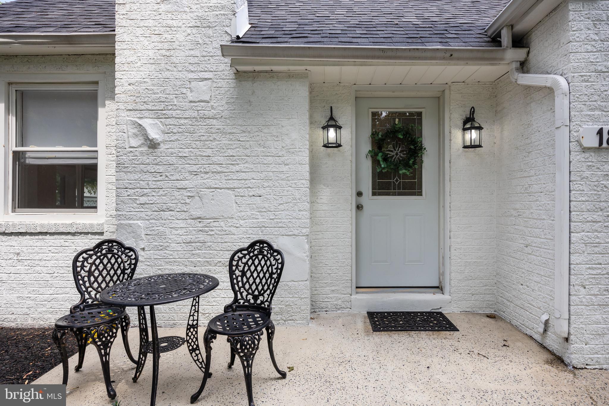 18 E Ormond Ave