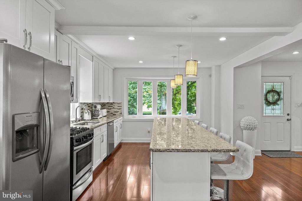 18 E Ormond Ave