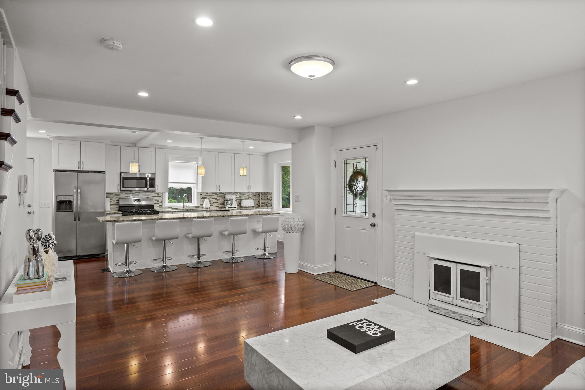 18 E Ormond Ave