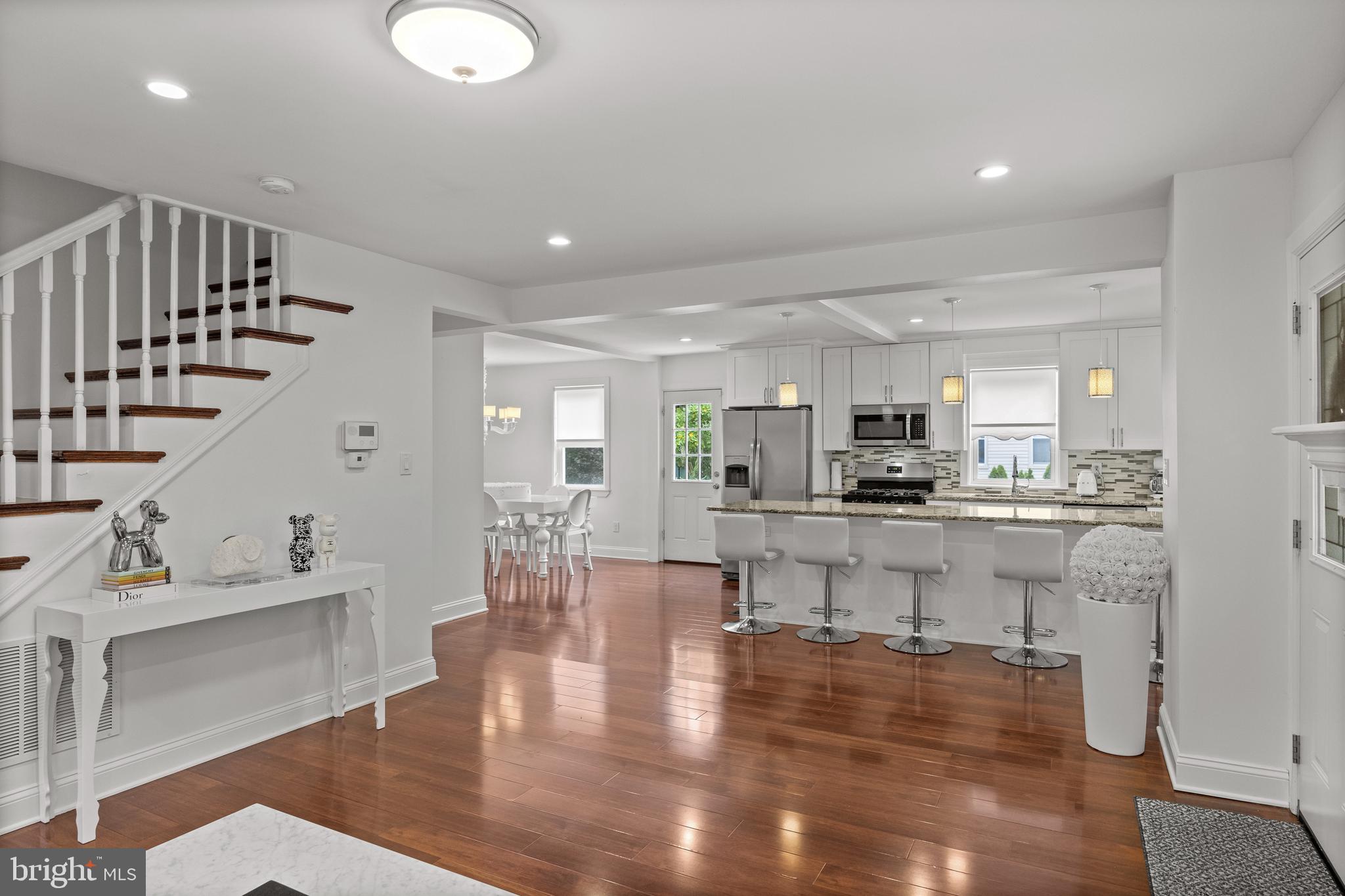 18 E Ormond Ave