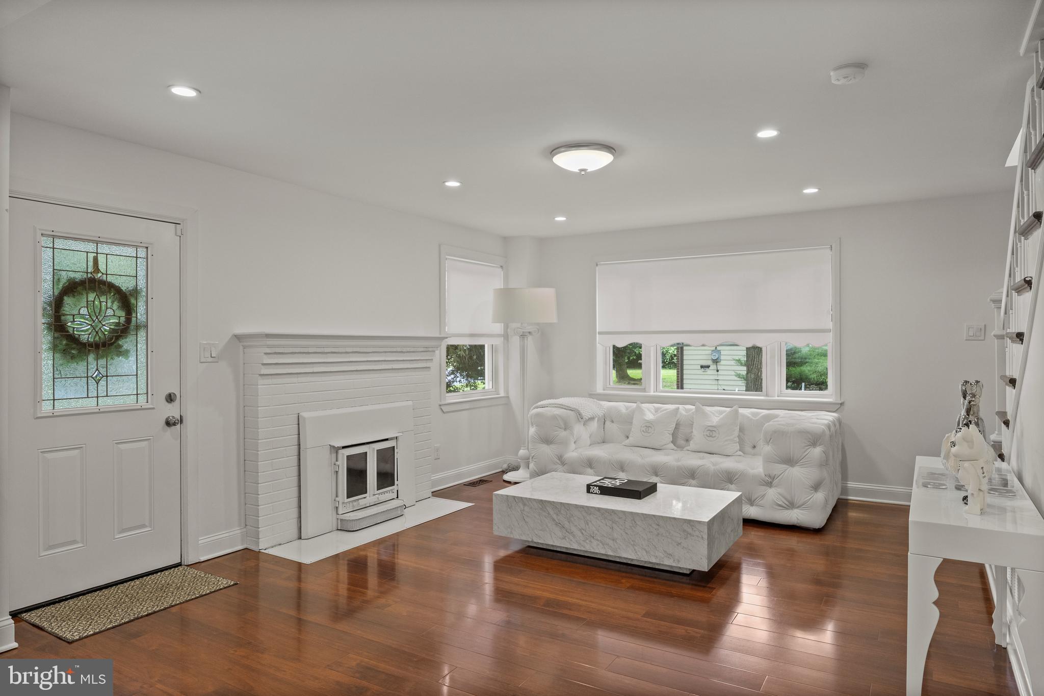 18 E Ormond Ave