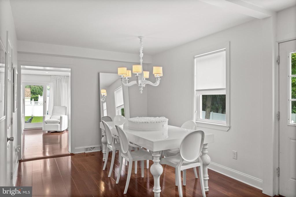 18 E Ormond Ave