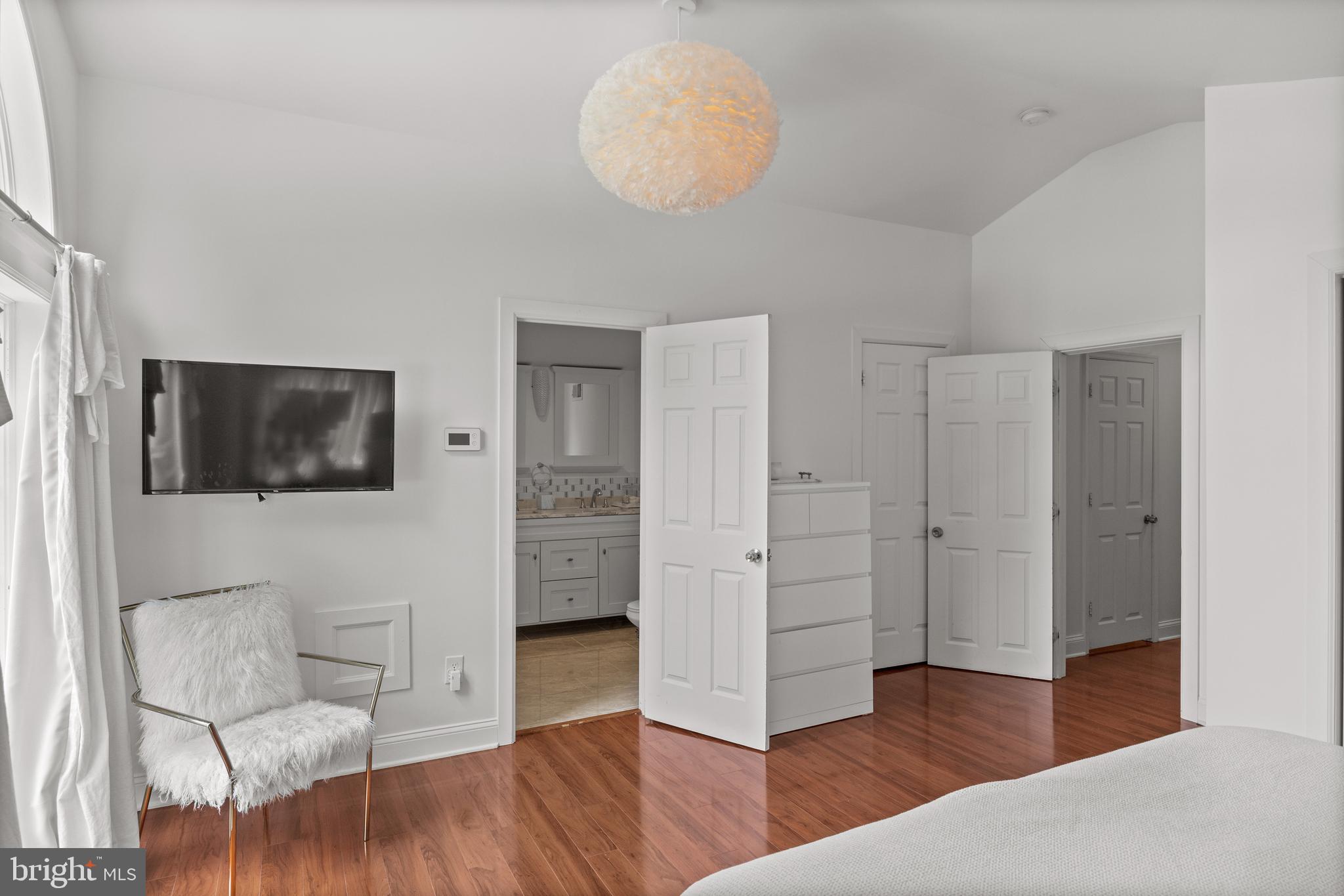 18 E Ormond Ave