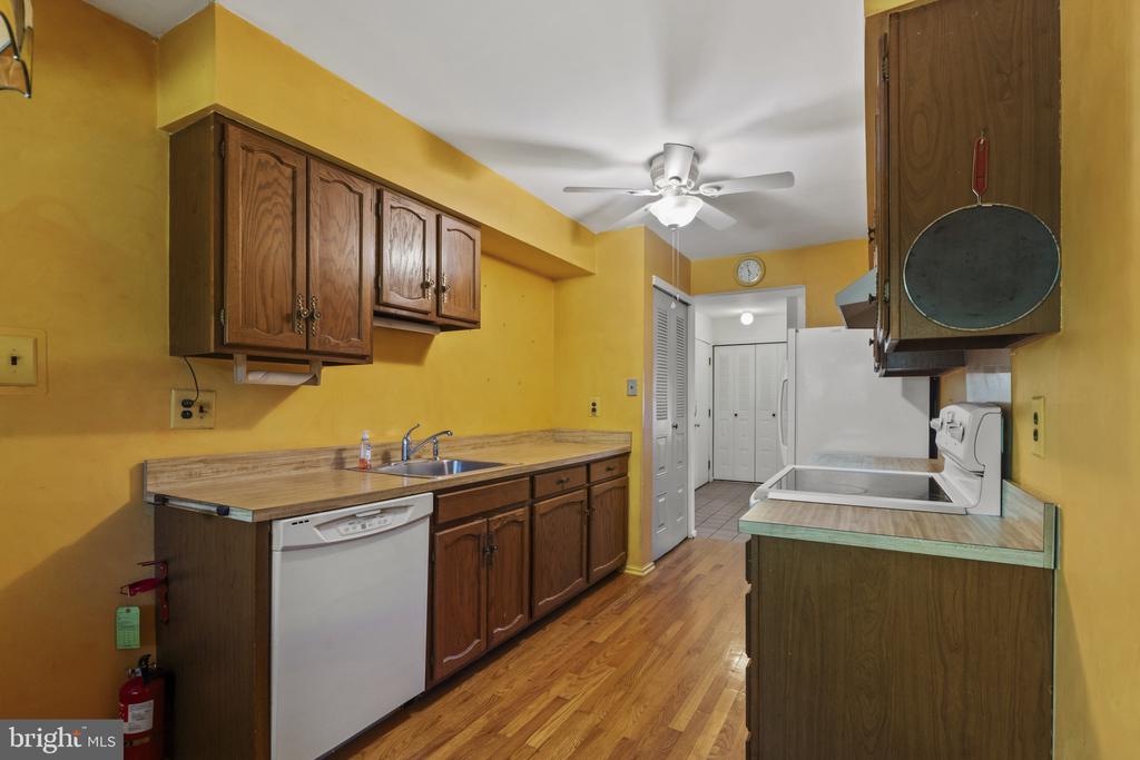 122 AVIGNON WAY 122