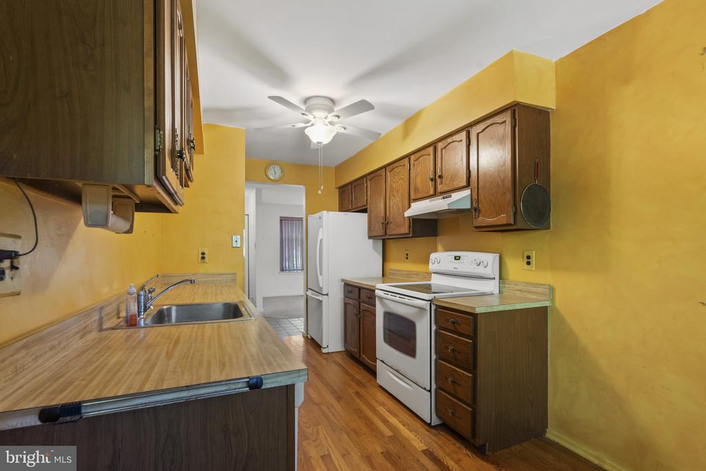 122 AVIGNON WAY 122