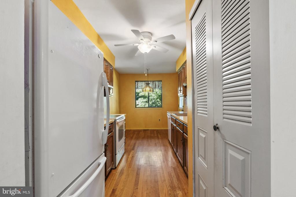 122 AVIGNON WAY 122
