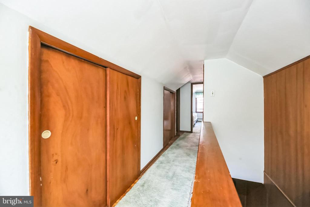 126 E LINDEN AVENUE