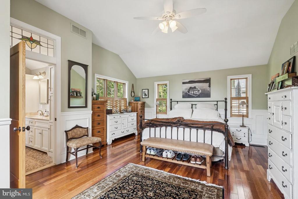 44 EVERGREEN LANE