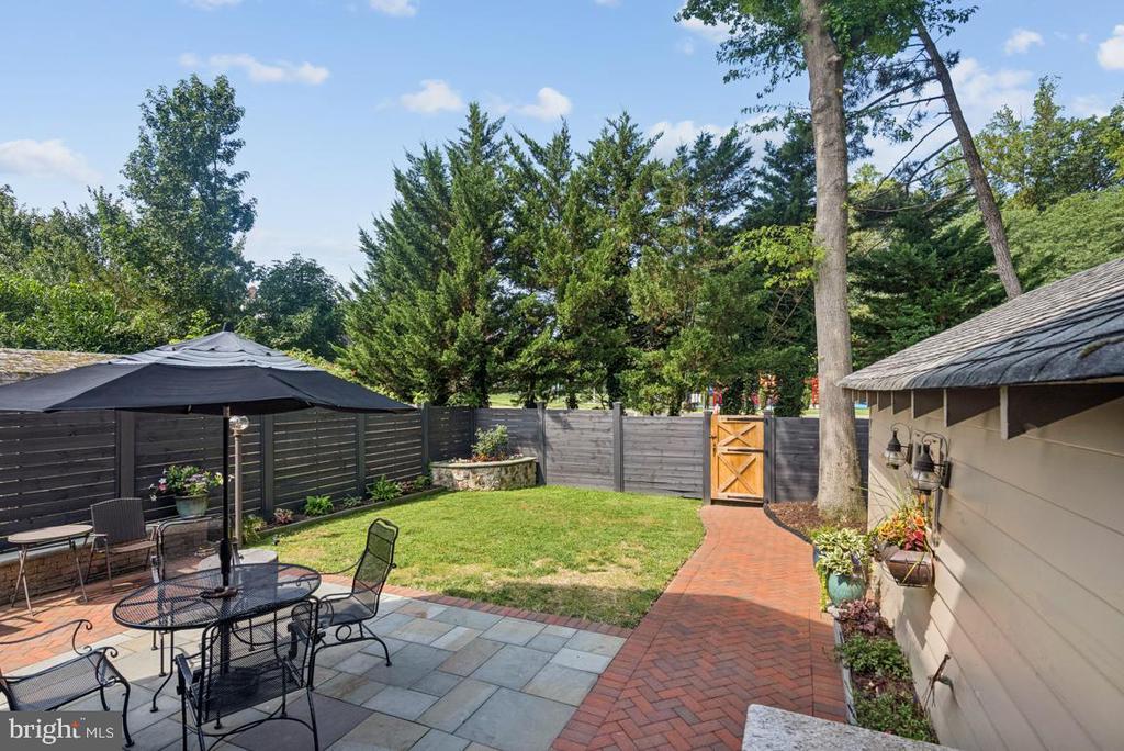 44 EVERGREEN LANE