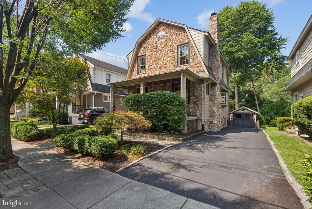 44 EVERGREEN LANE