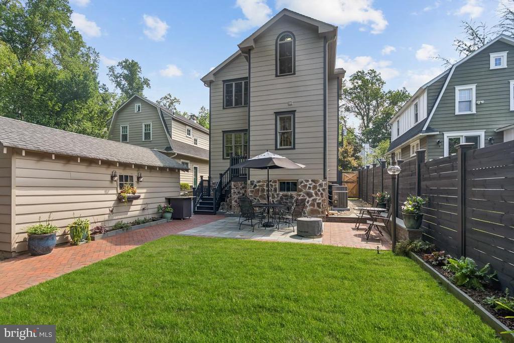 44 EVERGREEN LANE
