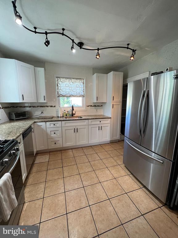 45 N LOGAN AVENUE