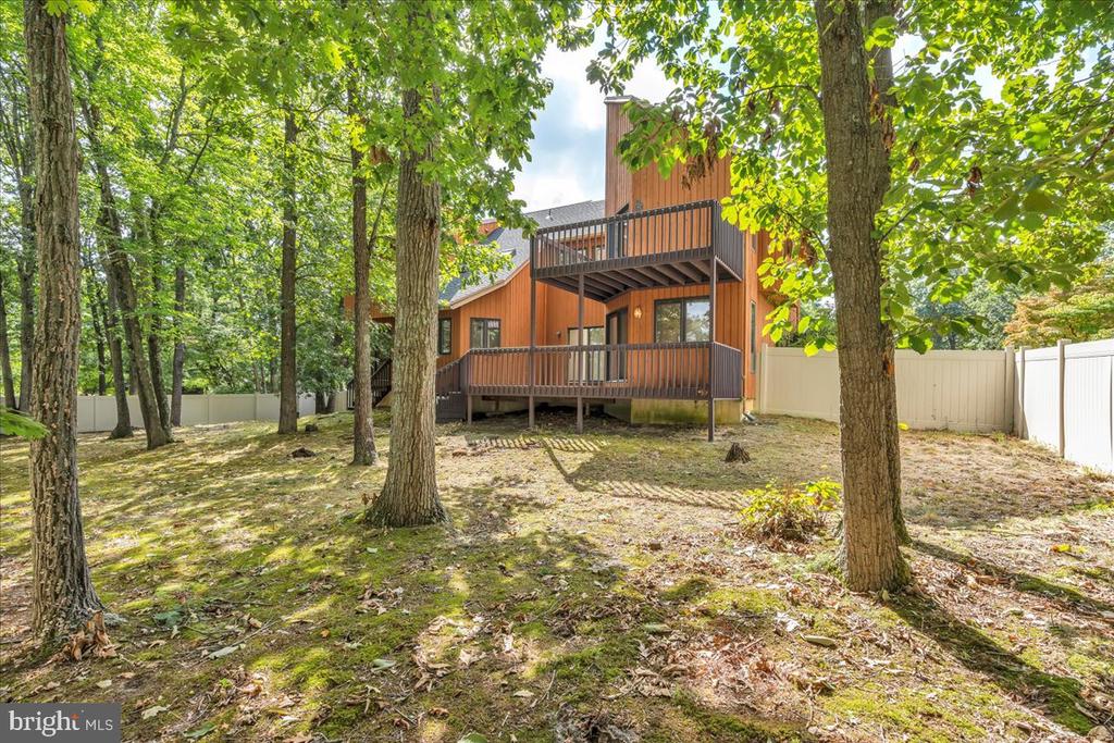 8 KIMBERLY COURT