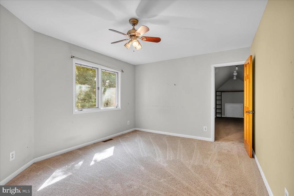 8 KIMBERLY COURT