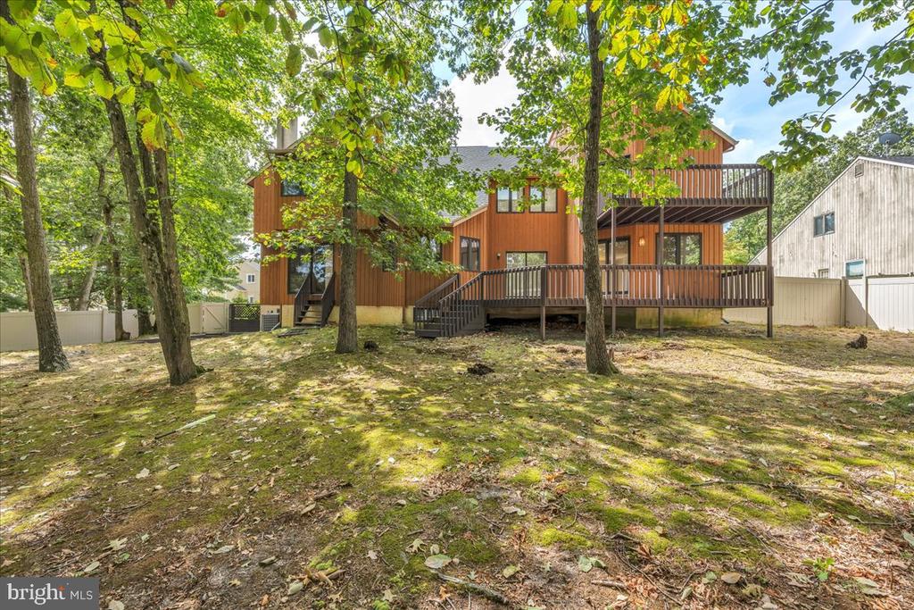 8 KIMBERLY COURT