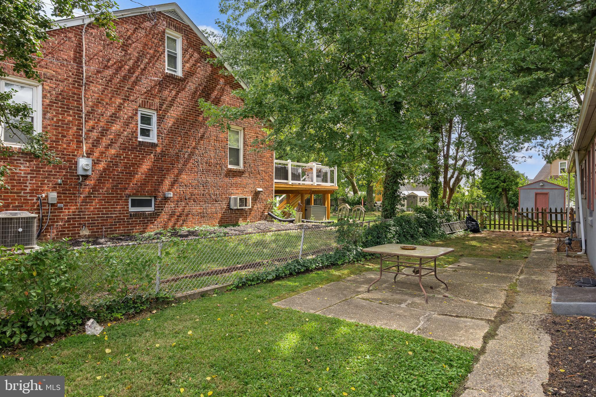 102 LINCOLN AVENUE