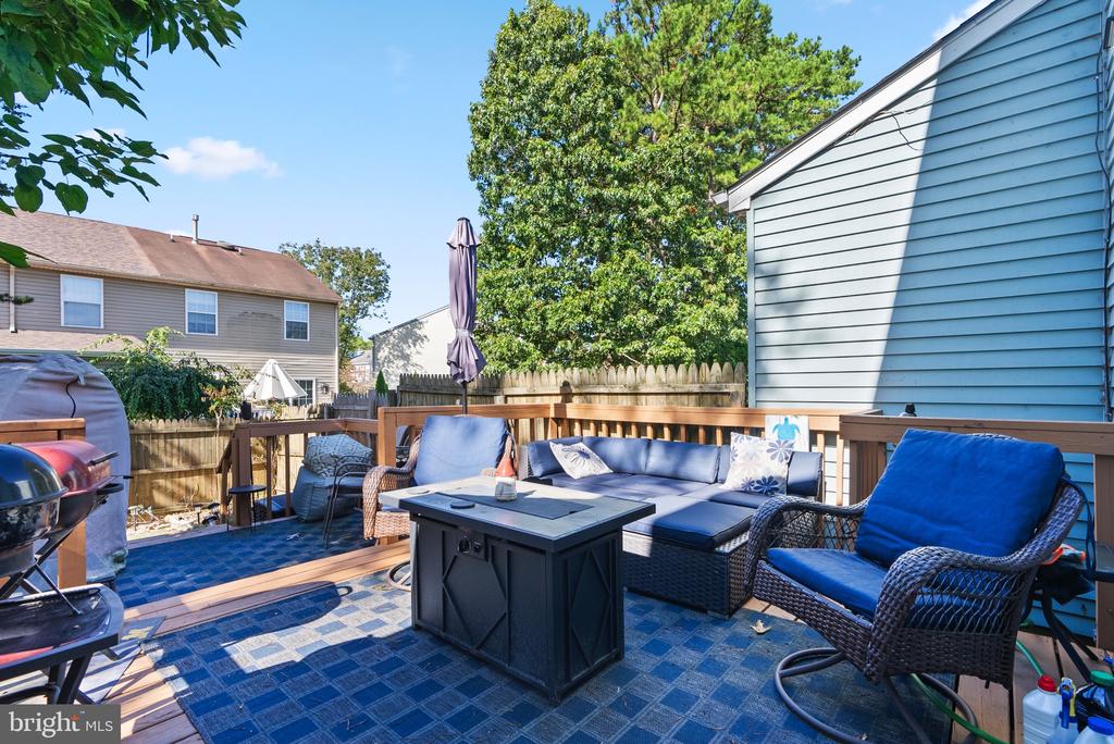 2297 MEMORIAL COURT