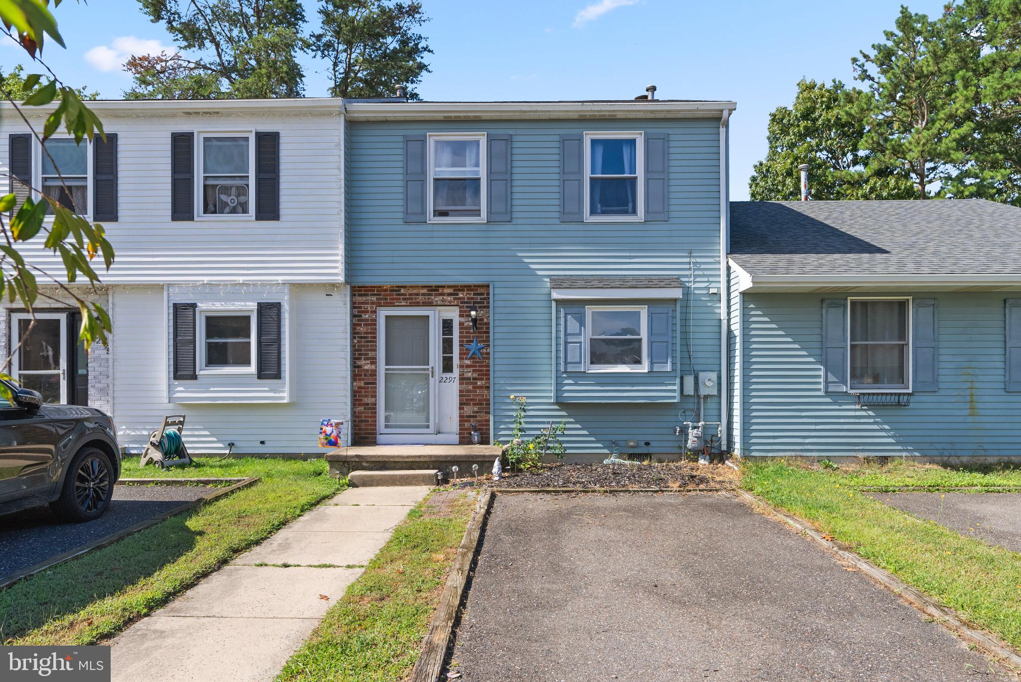 2297 MEMORIAL COURT