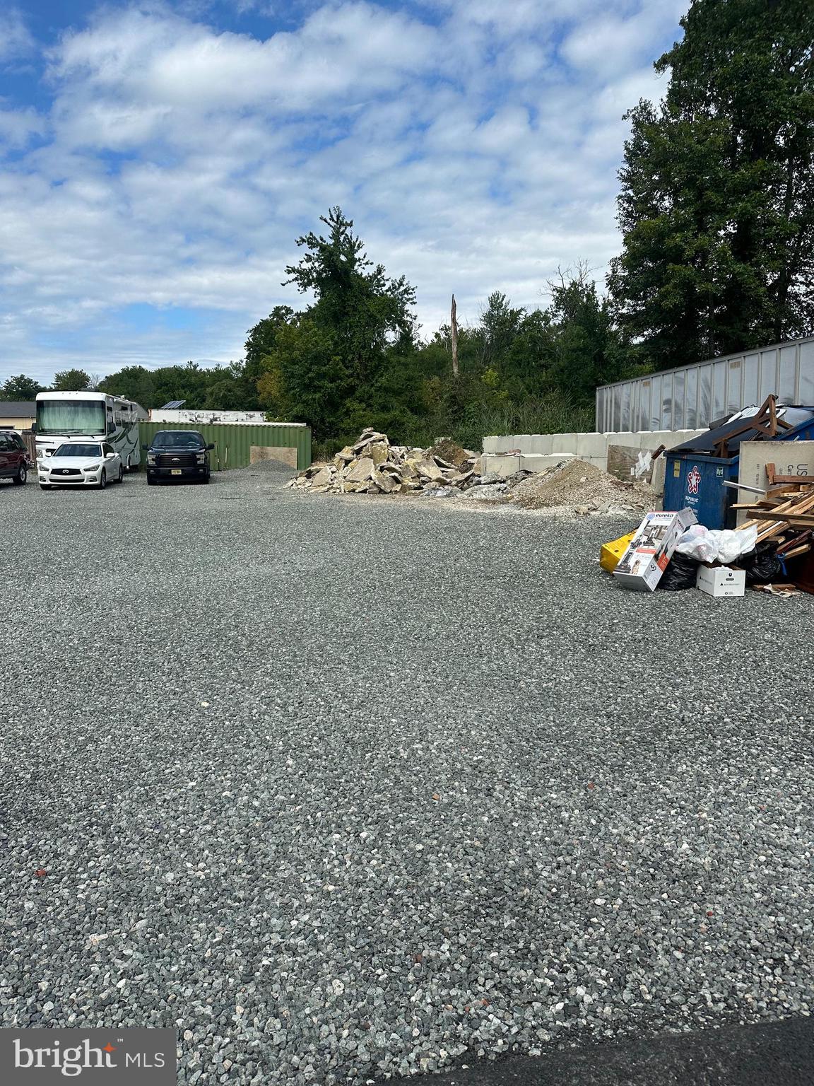 2020 FAIRFAX AVENUE 201