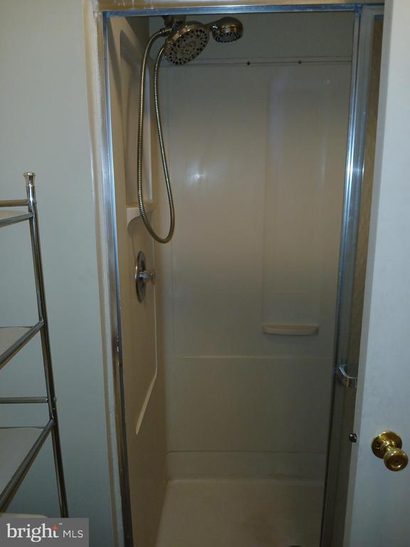 1803 HUNTINGDON MEWS