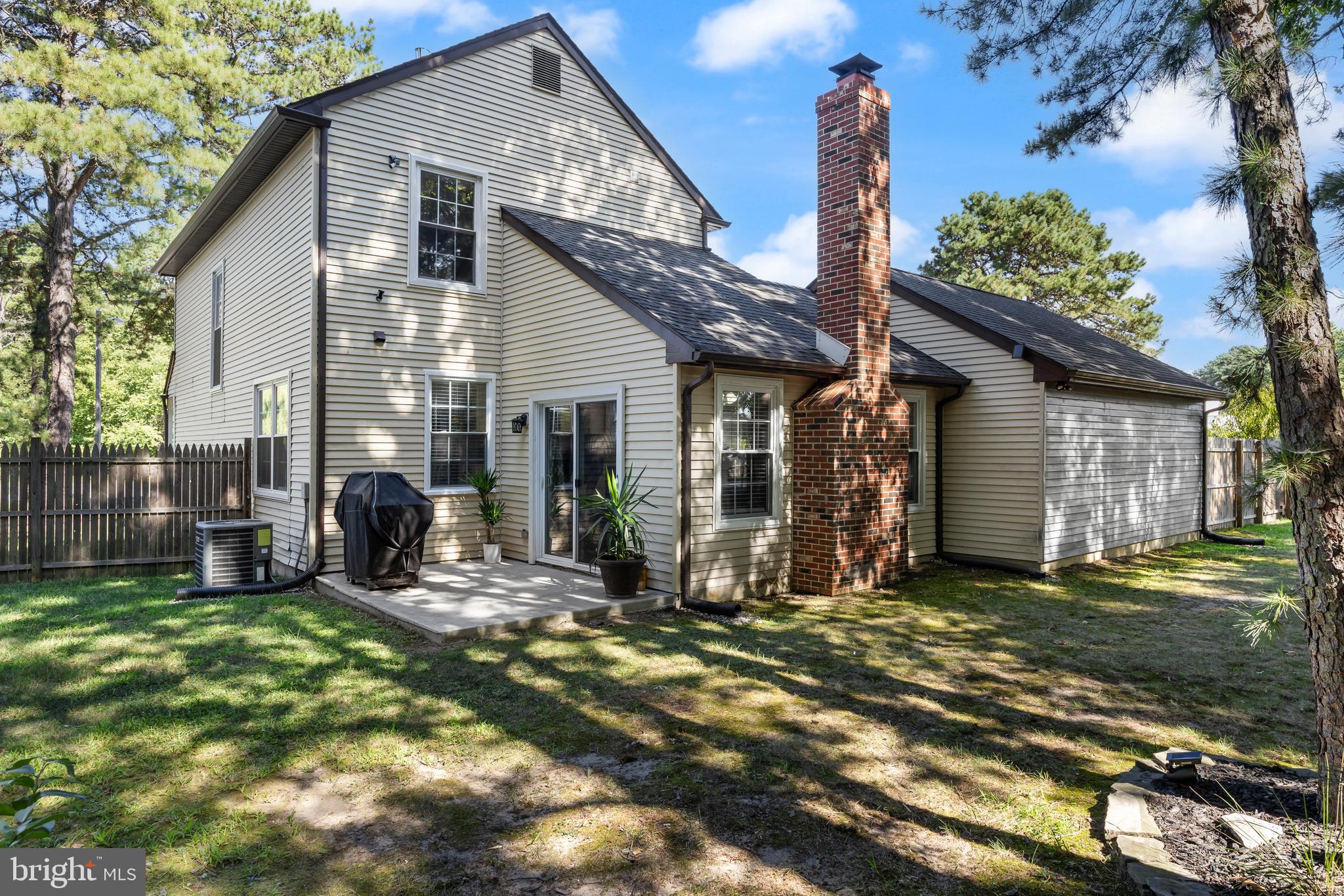 61 SHORELINE DRIVE