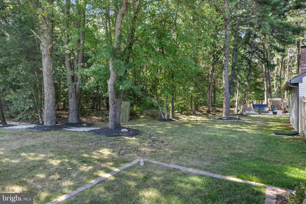 61 SHORELINE DRIVE